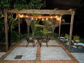 New Lynn Self- Contained Unit near Golf Course Auckland
